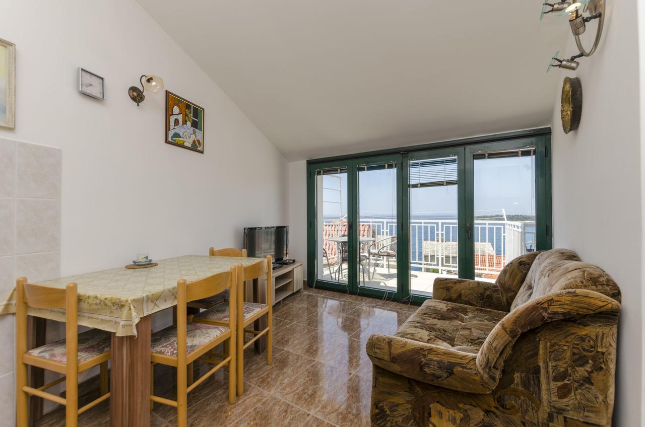 Apartments Mirko Primosten Exterior photo