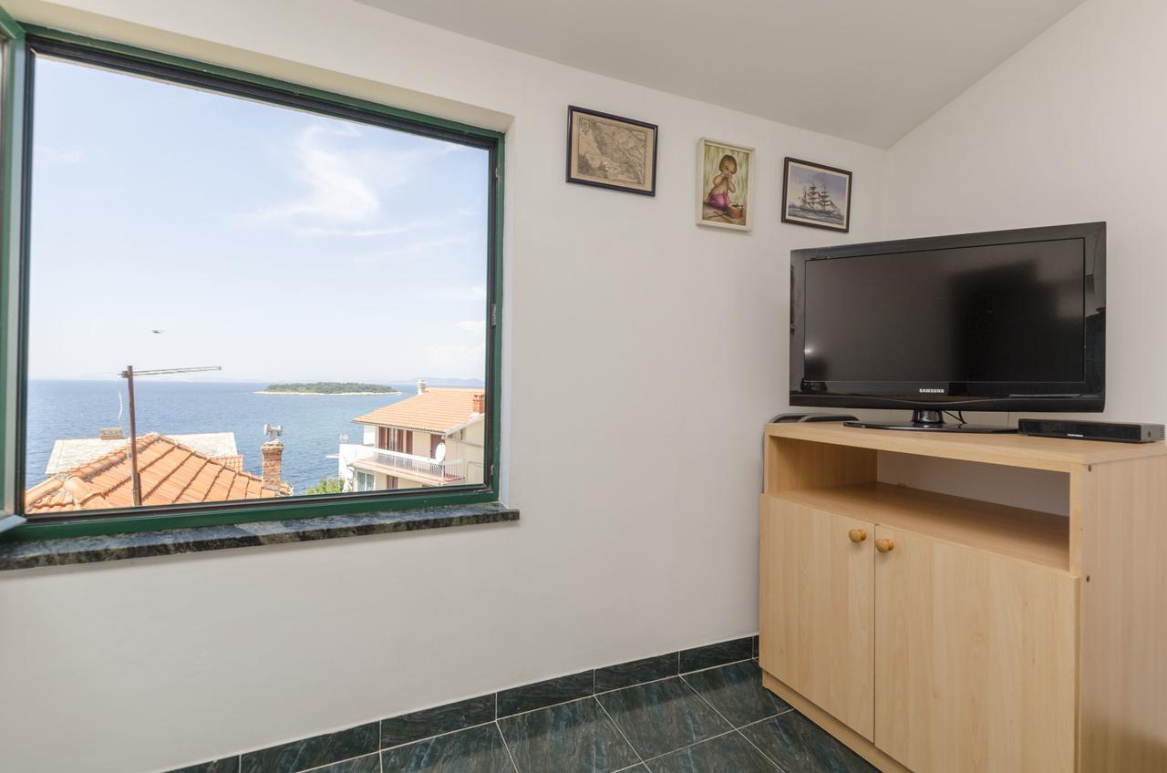 Apartments Mirko Primosten Exterior photo